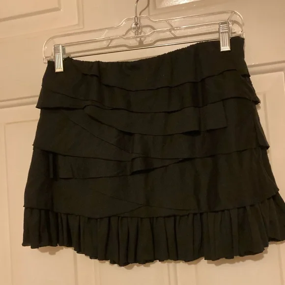 Vintage Ruffled Mini mini Skirt. Sold - Picture 5 of 7